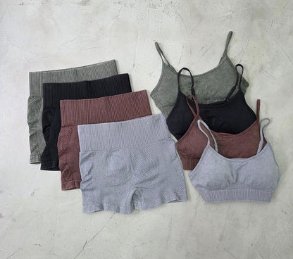 CONJUNTO TOP Y CALZA DEPORTIVOS